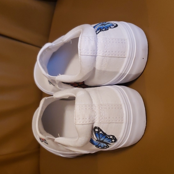 Hand painted slip on shoes - Picture 2 of 3